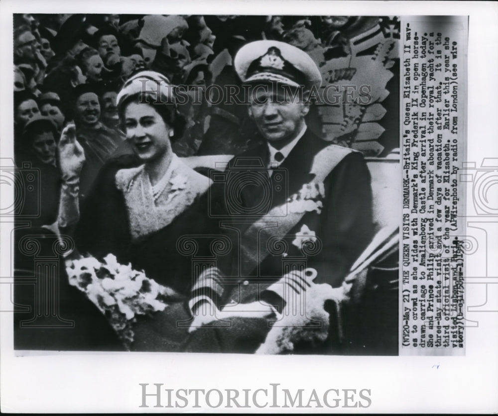 1957 Press Photo Britain&#39;s Queen Elizabeth II with Denmark&#39;s King Frederick IX - Historic Images