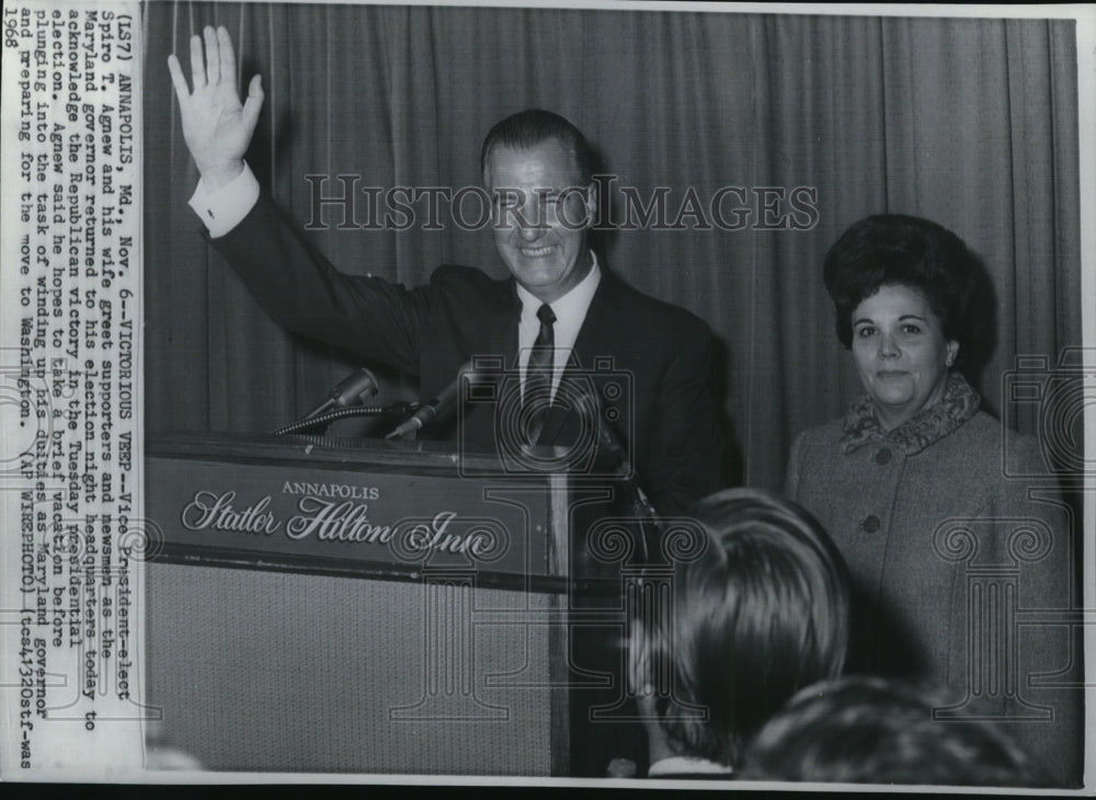 1968 Press Photo VP Elect Spiro Agnew &amp; Wife Greet Supporters &amp; Newsmen-Historic Images