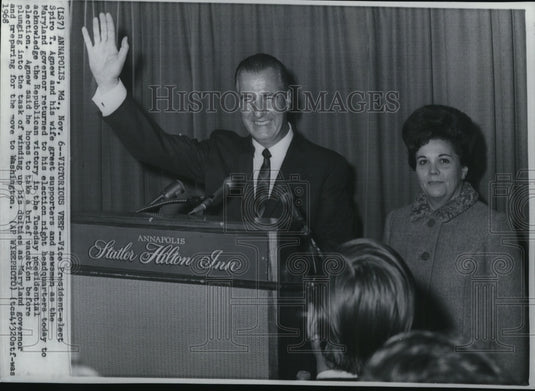 1968 Press Photo VP Elect Spiro Agnew & Wife Greet Supporters & Newsmen-Historic Images