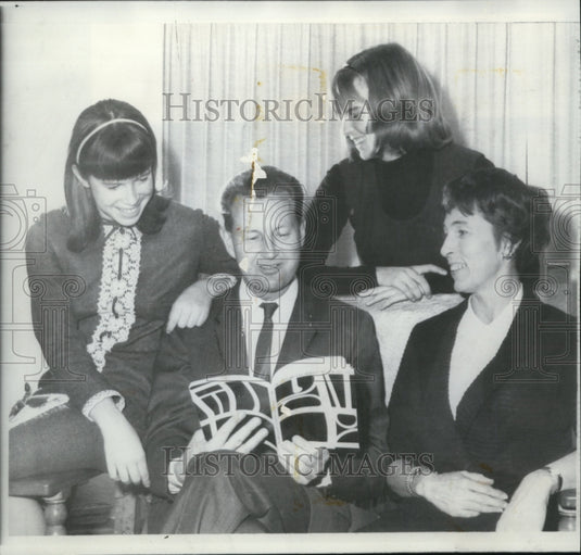 1965 Press Photo Dr. Harold Enarson President of Cleveland State University - Historic Images