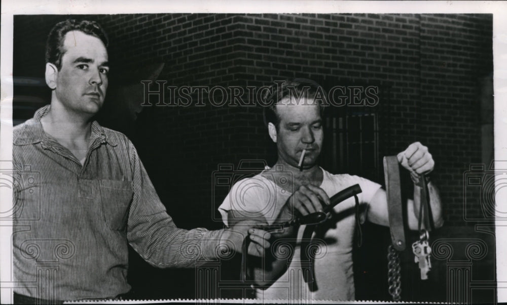 1953 Press Photo Earl Ward, John Crockard Display Weapon Used in Michigan Prison - Historic Images