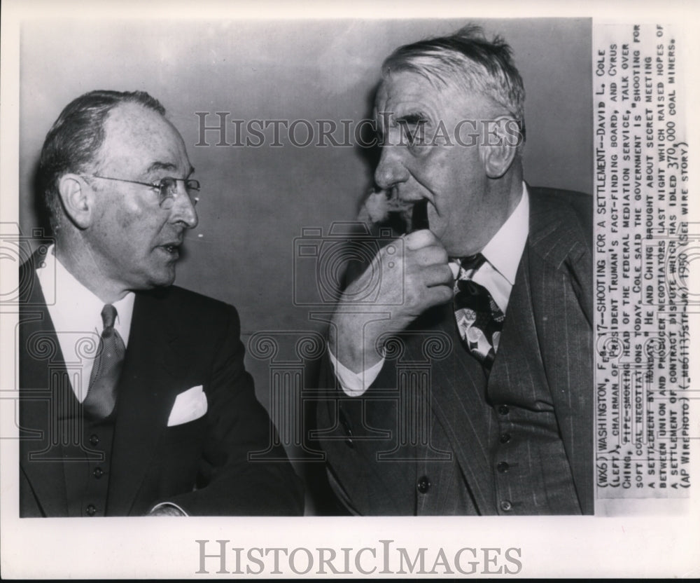 1950 Press Photo David Cole, Cyrus Ching Talk Regarding Soft Coal Mine Strike - Historic Images