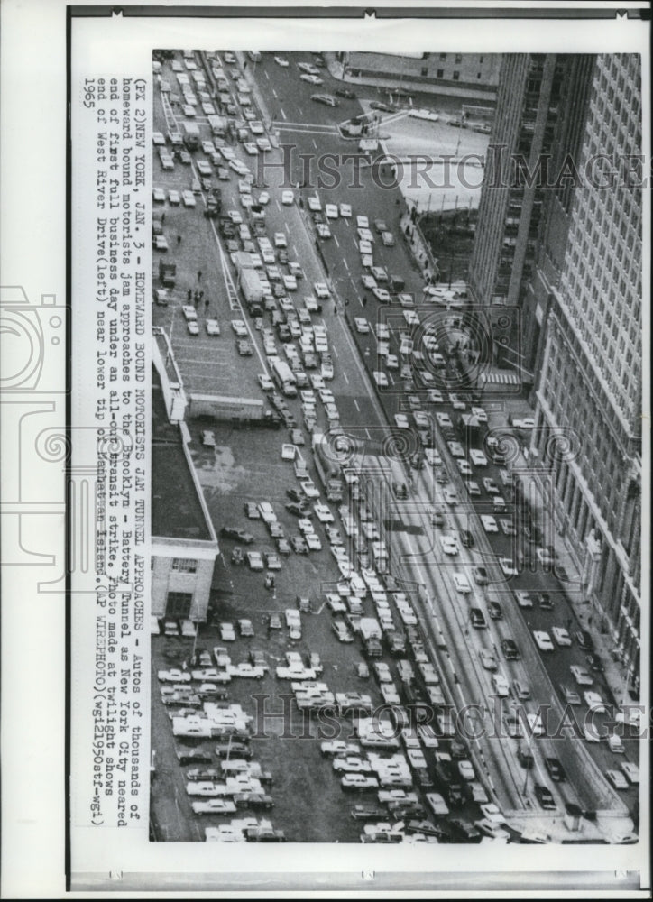 1965 Press Photo Air View of Jam Battery Tunnel During New York Transit Strike-Historic Images