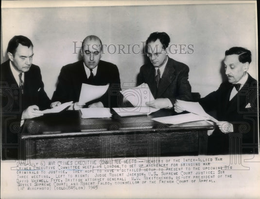 1945 Press Photo Members of the Inter allied war crimes in London for meeting - Historic Images