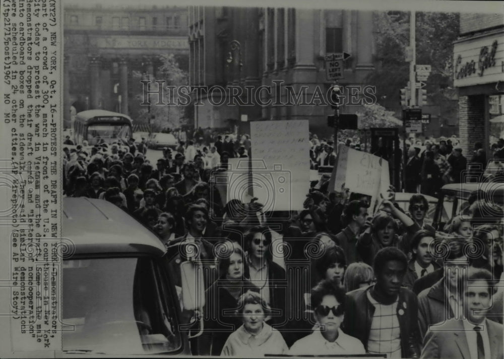 1967 Press Photo Protest the Draft in New York City - cvw17963 - Historic Images