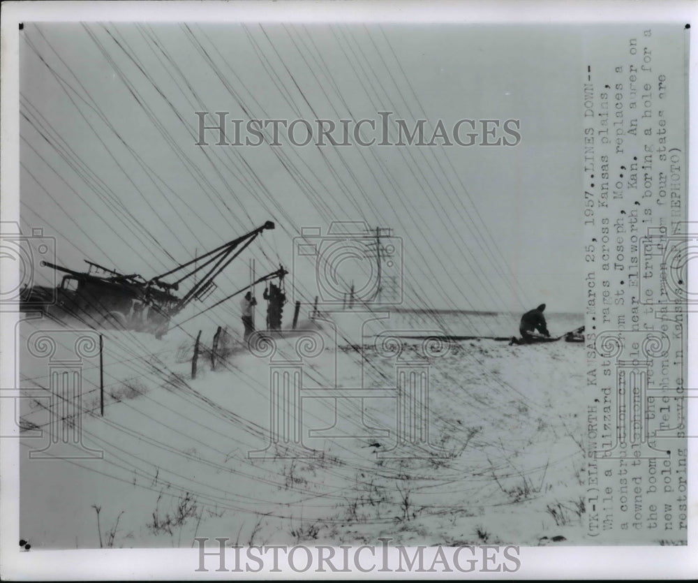 1957 Press Photo Kansas plains Blizzard - cvw18119 - Historic Images