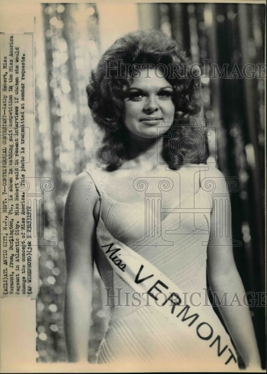 1972 Press Photo Kathy Hebert, Miss Vermont, at the Miss America Pageant. - Historic Images