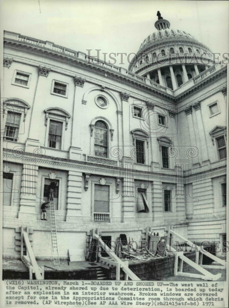 1971 Press Photo The remains of the Washington D.C Capitol after the bombing-Historic Images