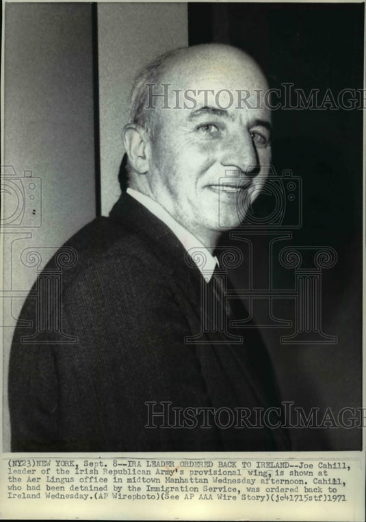 1971 Irish Republican Army's Leader Joe Cahill back to Ireland - Historic Images
