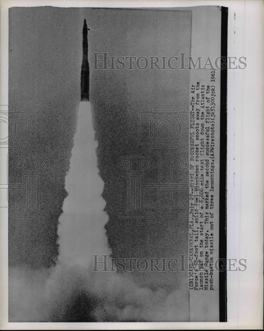 1961 Press Photo An Air Force Minuteman rocket launches at Cape Canaveral.-Historic Images