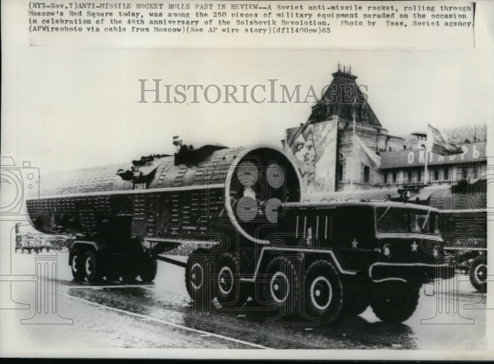 1965 Press Photo Russian Anti Missile Rocket Paraded 48th Bolshevik Revolution-Historic Images