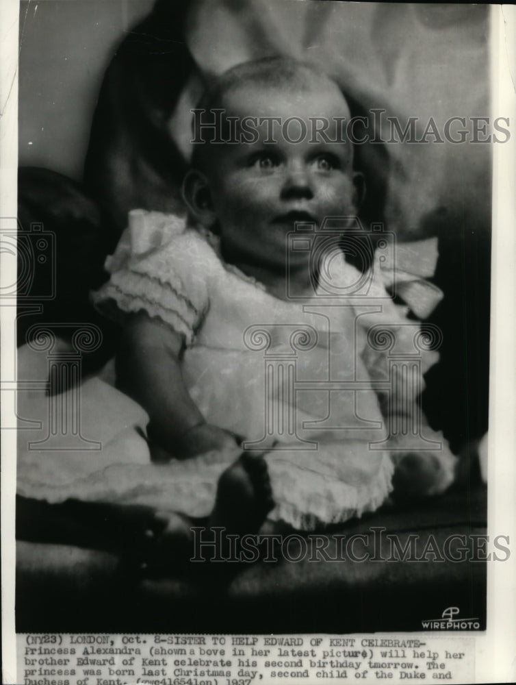 1937 Press Photo Picture of child of Duke and Duchess of Kent Princess Alexandra - Historic Images