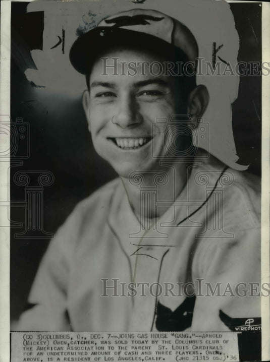 1936 Arnold Owen of Los Angeles joins to St. Louis Cardinals - Historic Images