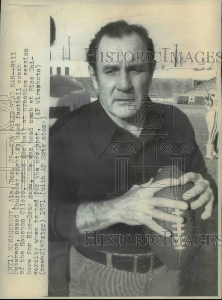 1971 Press Photo Bill Peterson, new Head-coach of Houston Oilers in Montgomery - Historic Images