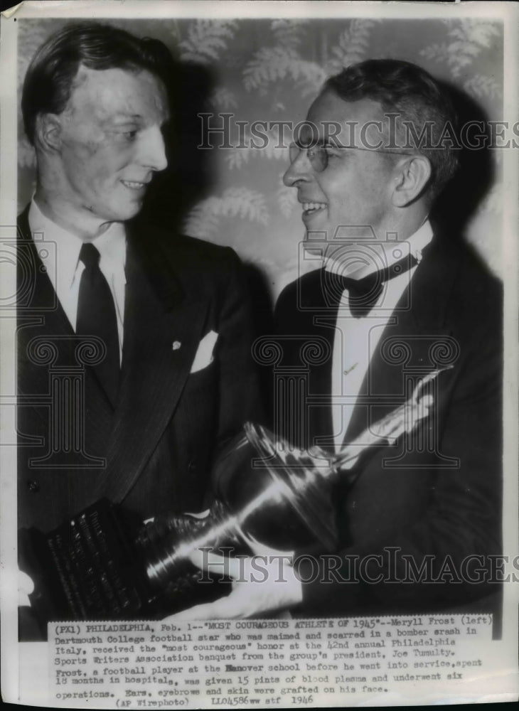 1946 Meryll Frost received &quot;most courageous&quot; honor from Joe Tumulty - Historic Images
