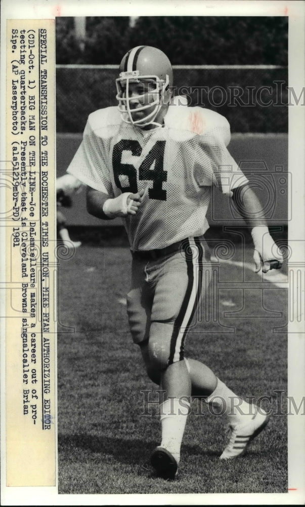 1981 Press Photo Joe DeLamielleure of the Cleveland Browns- in practice- Historic Images