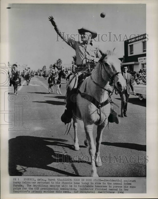 1964 Press Photo Presidential aspirant Barry Goldwater at annual rodeo parade-Historic Images
