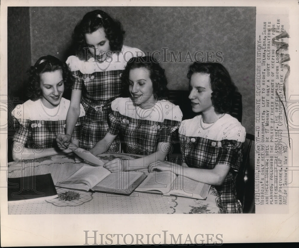 1947 Press Photo Morlok quadruplets celebrating 17th birthday in Lansing - Historic Images