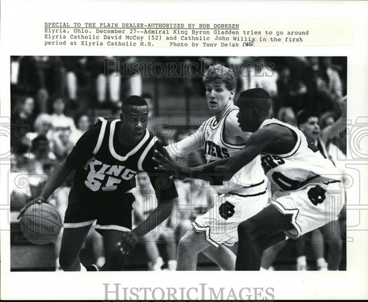 Press Photo Byron Gladden, David McCoy and John Willis at Elyria Catholic H.S. - Historic Images