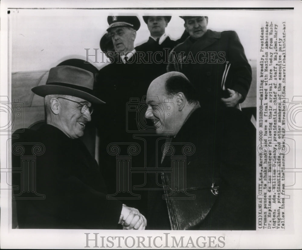 1947 Press Photo Pres Truman w/ Mexican Ambassador Dr Espinosa de Los Monteros - Historic Images