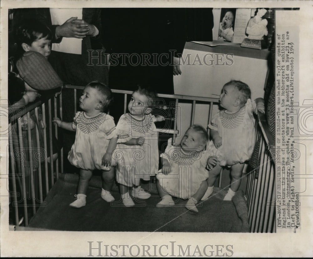 1949 Press Photo The Taylor quadruplets of England at Mothercraft exhibition - Historic Images