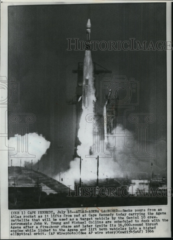 1966 Press Photo View of launching of Atlas Rocket at Cape Kennedy - cvw22432-Historic Images