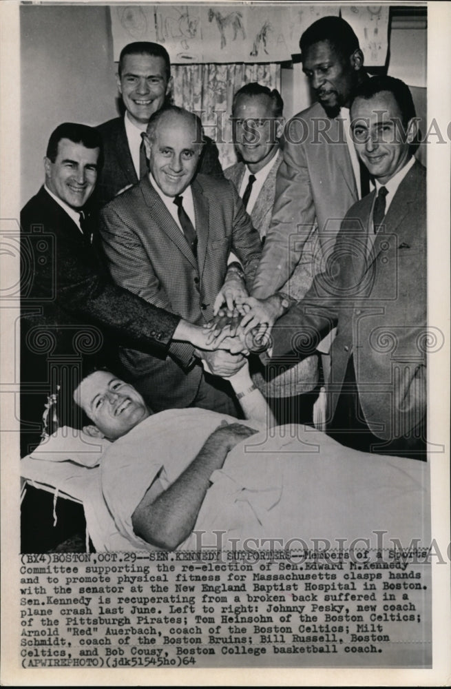 1964 Press Photo Sports Committee members showing their support to Sen Kennedy - Historic Images