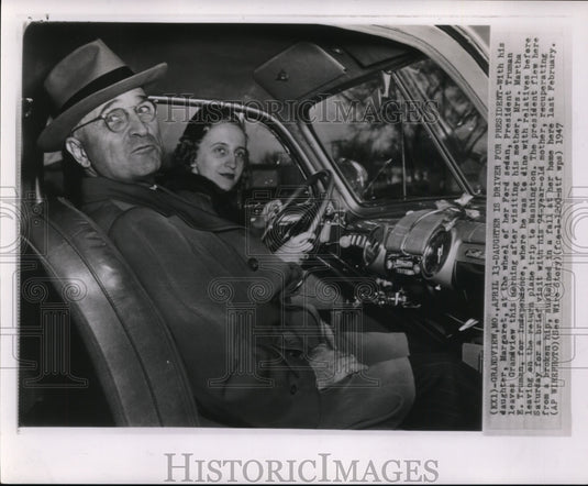 1947 Press Photo Pres. Harry Truman & Margaret after visiting his mother - Historic Images