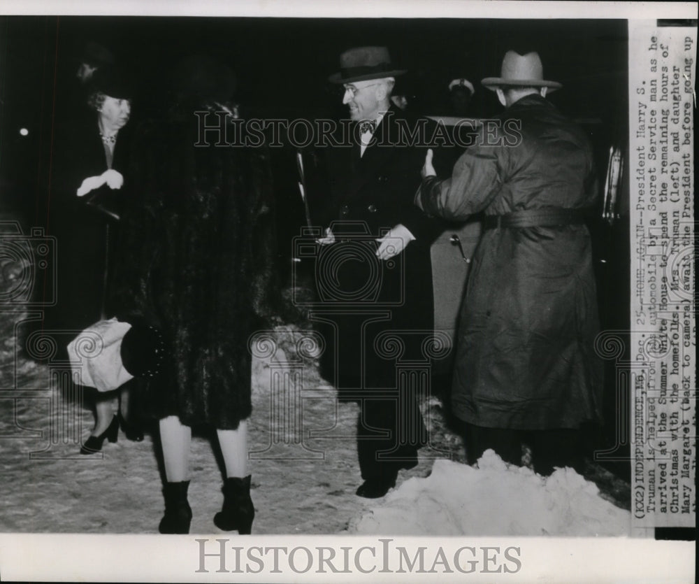 1946 Press Photo Pres. Harry Truman arrive at Summer White House - cvw22822 - Historic Images