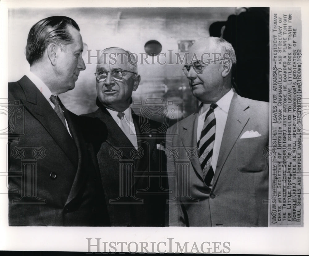 1952 Press Photo Pres Harry S Truman w/ Secretaries Oscar Chapman & John Snyder - Historic Images