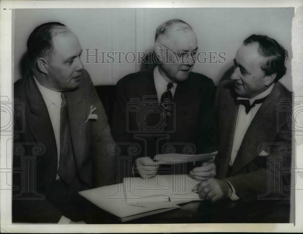 1943 Press Photo George Meany, et al- American Federation of Labor's Executive - Historic Images