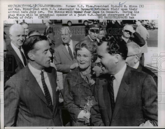 1962 Press Photo Former US VP Richard Nixon & Amb McCormack Blair in Copenhagen - Historic Images