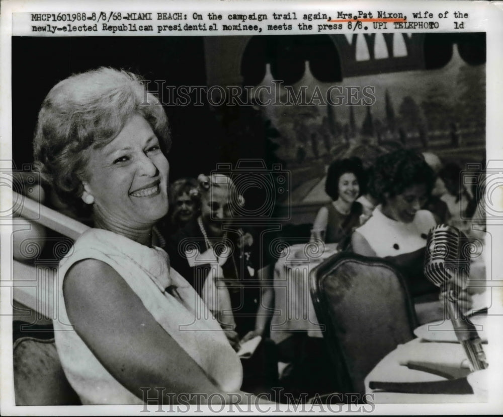 1968 Press Photo Mrs Pat Nixon On The Campaign Trail In Miami Beach - cvw23343- Historic Images