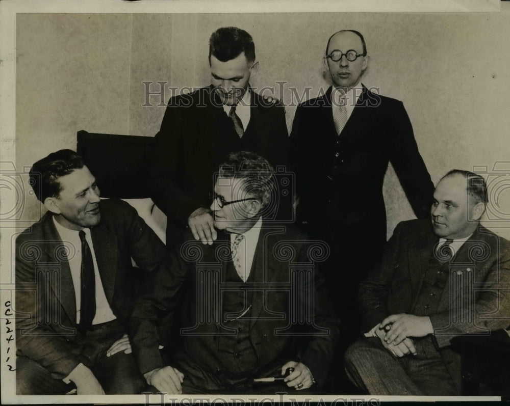 1933 Press Photo Officers of the National Farm Holiday Association in conference-Historic Images