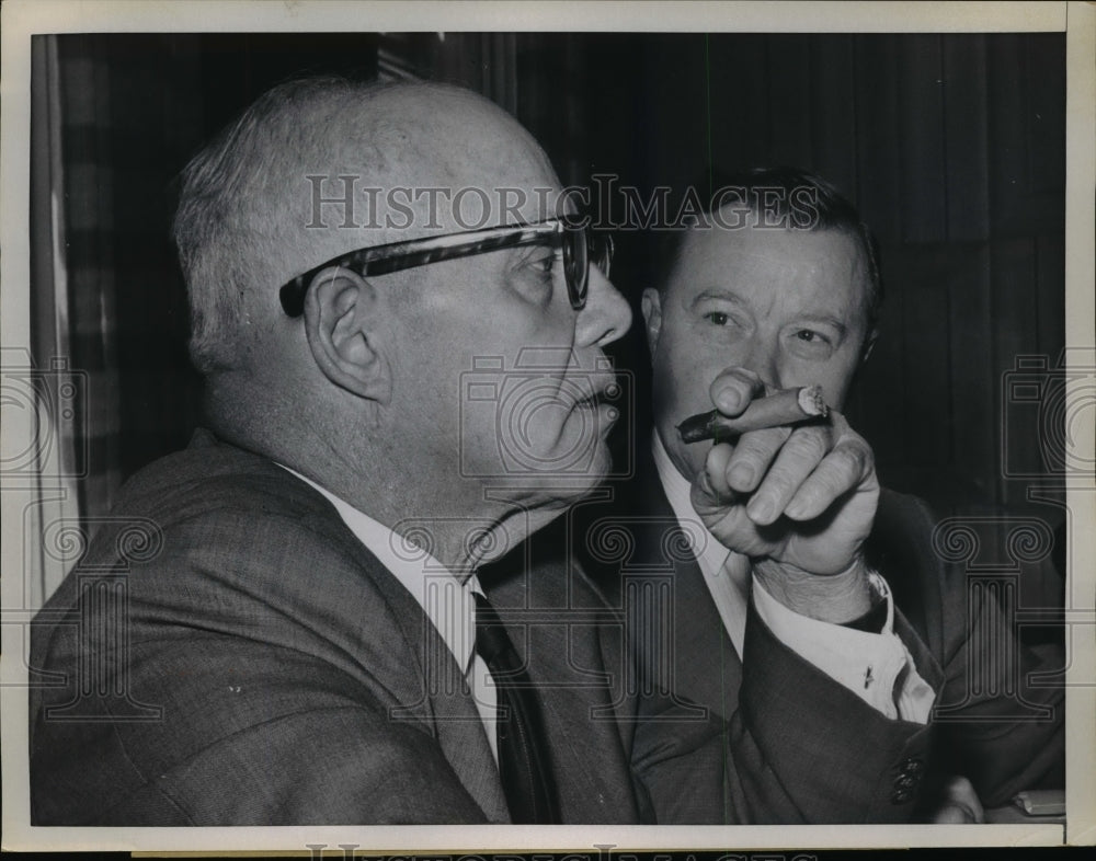 1960 Press Photo Pres. George Meany &amp; VP Walter Reuther in AFL-CIO&#39;s Exec. Suite - Historic Images