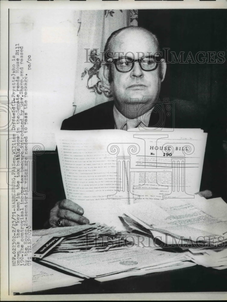 1971 Press Photo Sen William Duffield, opposing House Bill 190- Harrisburg, Pa-Historic Images