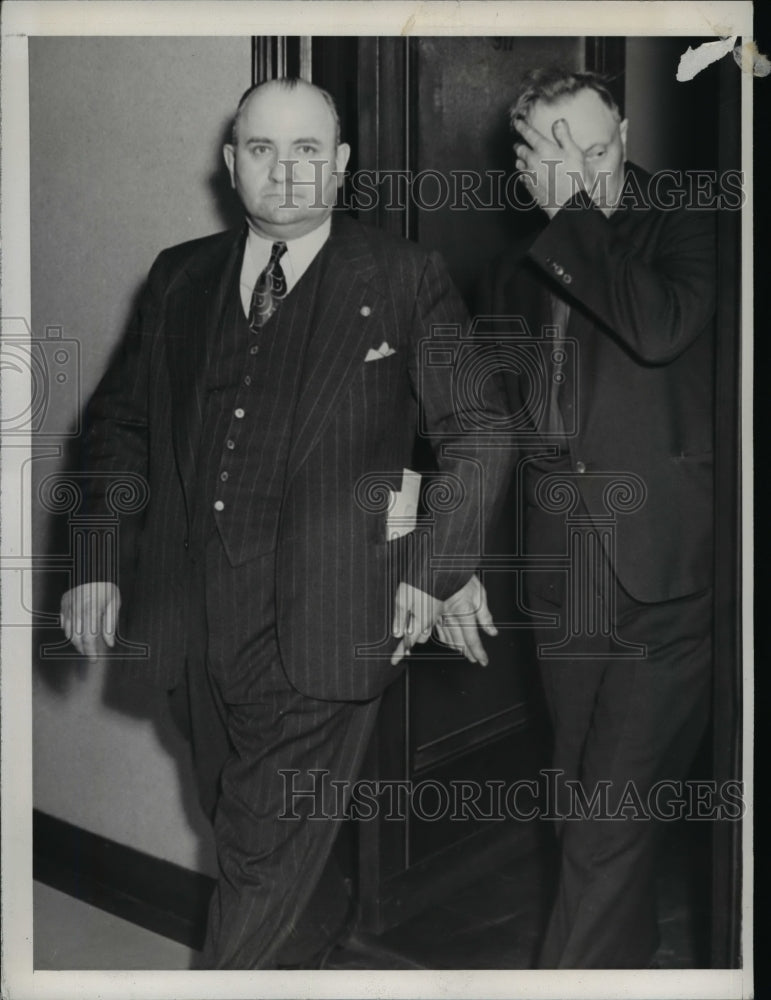 1942 Press Photo Martin Halsema arraign for attempted sabotage of Pontiac plant-Historic Images