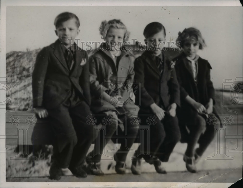 1939 Press Photo Jay, Jean, James &amp; Joan Schenese quadruplets- 8th birthday-Historic Images