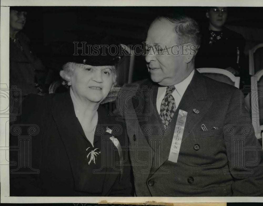 1940 Press Photo Judge Joseph Sabath and his wife at Golden wedding convention.- Historic Images