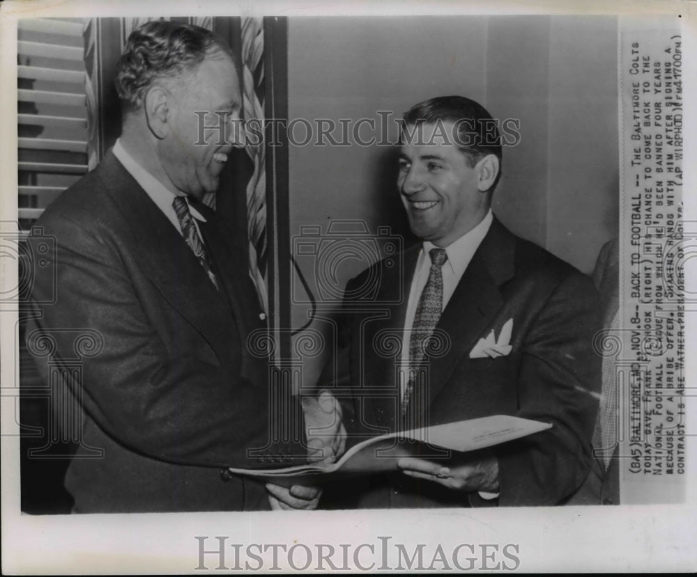 1950 Press Photo Football-Baltimore Colts- Frank Filchock-Abe Watner, Baltimore. - Historic Images