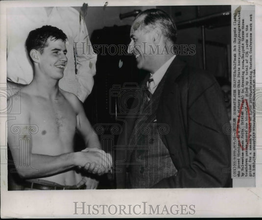1966 Press Photo Bob Chappuis congratulated by Wolverine coach Fritz Crisler - Historic Images