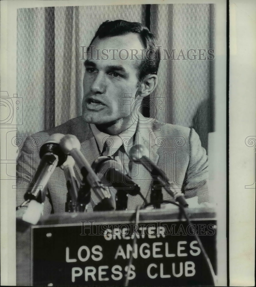 1969 Press Photo Barry Goldwater Jr announced he&#39;ll be a candidate for Congress - Historic Images