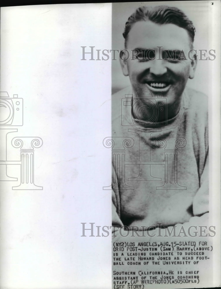 1941 Justin Barry head football coach of the Univ of Southern CA - Historic Images