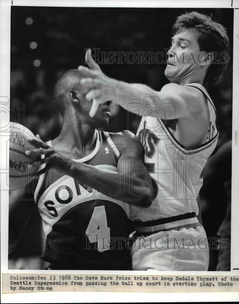 1988 Press Photo Cavs Mark Price blocks Supersonics&#39; Sedale Threatt from passing - Historic Images