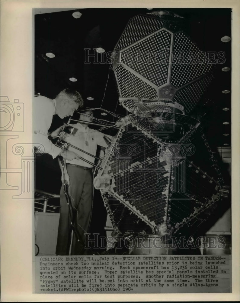 1964 Press Photo Engineers check two nuclear detection satellites- Cape Kennedy - Historic Images