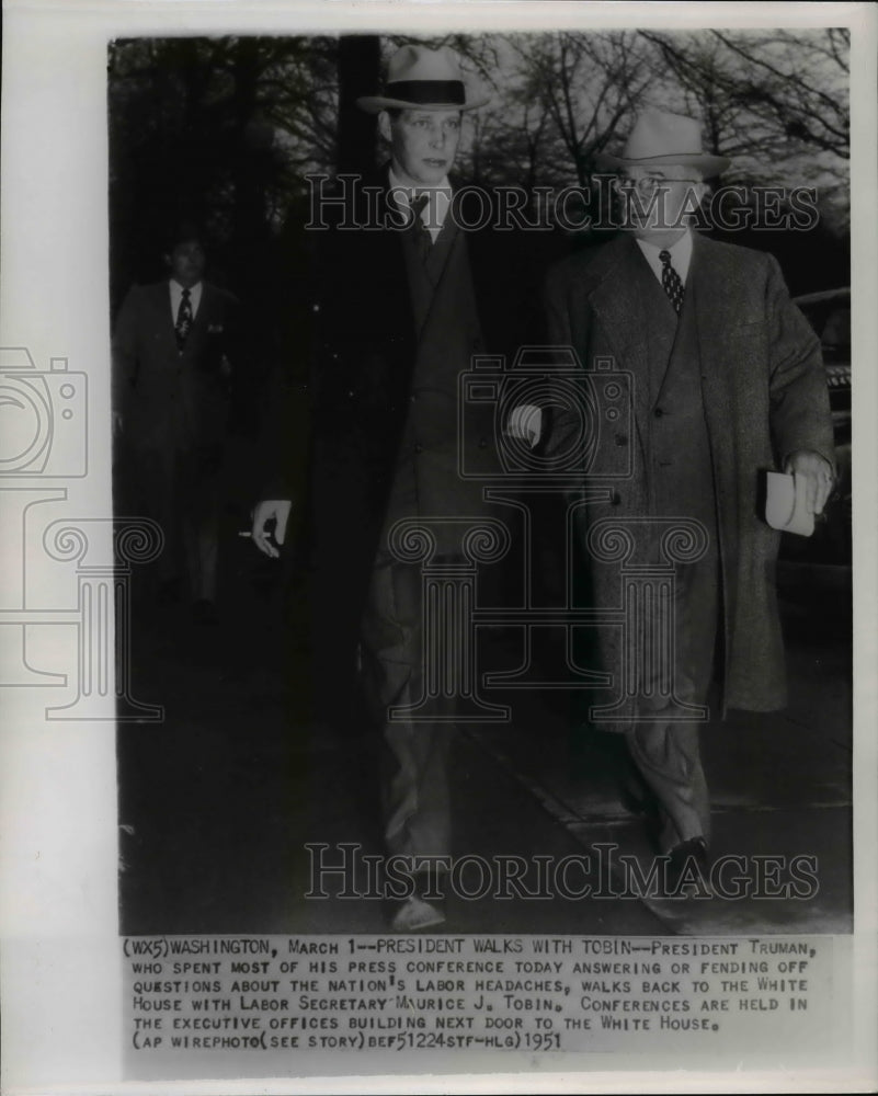 1951 Press Photo Pres. Truman and Maurice Tobin walk back to the White House-Historic Images