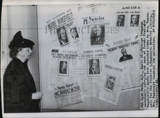 1946 Wire Photo Mrs.Roosevelt visits the F.D. Roosevelt Mem. Library Collection - Historic Images