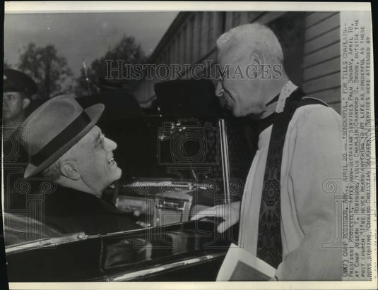 1943 Pres. Roosevelt & Chap.Crawford W. Brown at Camp J. T. Robinson - Historic Images