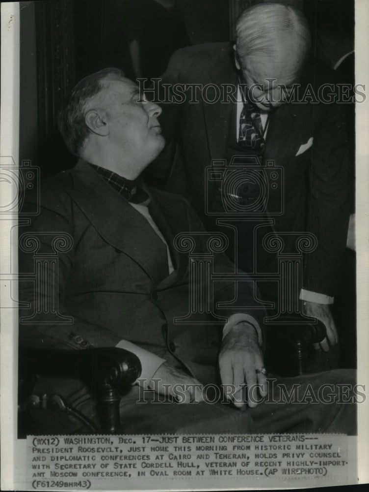 1943 Wire Photo President Roosevelt whispers to Secretary of State Cordell Hull - Historic Images