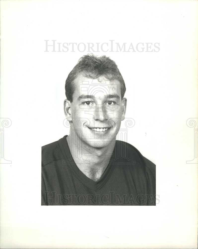 1993 Press Photo Steve Chiasson Detroit Red Wings - Historic Images